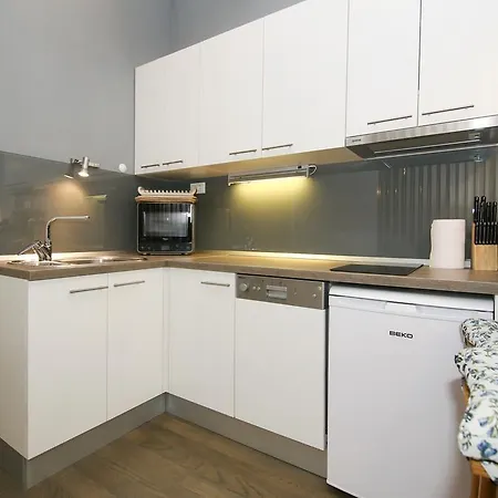 Anna Apartment Split